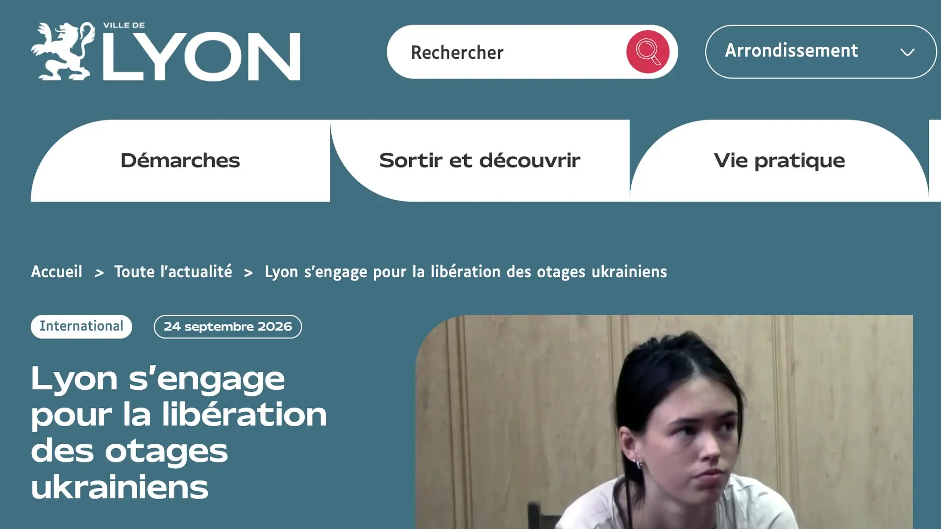 Lyon, 1re grande ville à parrainer deux otages civils, Yana Souvorova et Oleksandre Zaporojets